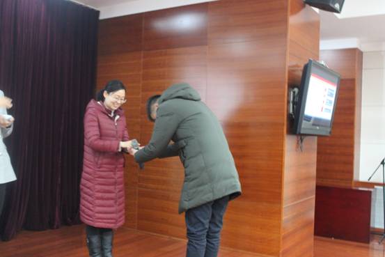 Macintosh HD:Users:yanjie:Desktop:导师见面会:照片:IMG_0025.JPG